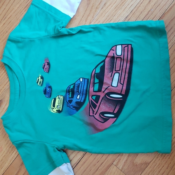 Boy shirts bundle 2T 🚃 - Picture 3 of 3
